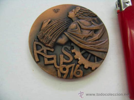 Trofeos y medallas: expro reus 1976 - Foto 1