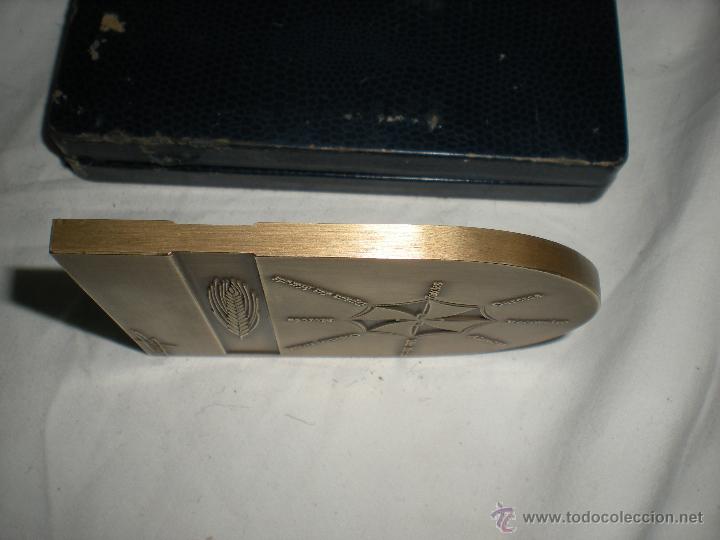 Trofeos y medallas: PLACA  DE BRONCE EXTRANJERA EN ESTUCHE - Foto 3