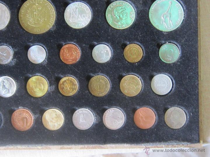 Trofeos y medallas: COLECCION DE MONEDAS DE EL MUNDO - Foto 2