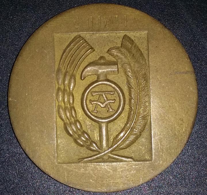 Trofeos y medallas: MEDALLON DE LA OBRA SINDICAL DE ARTESANIA - Foto 5