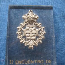 Trofeos y medallas: MEDALLA CONMEMORATIVA SOBRE METACRILATO DEL II ENCUENTRO DE LAS HDADES DE LA CENA - SEVILLA 1992. Lote 52327413