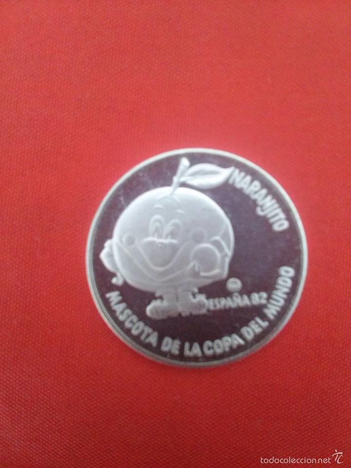 Trofeos y medallas: MEDALLA DE PLATA  ESPA&Ntilde;A 82 NARANJITO - Foto 1
