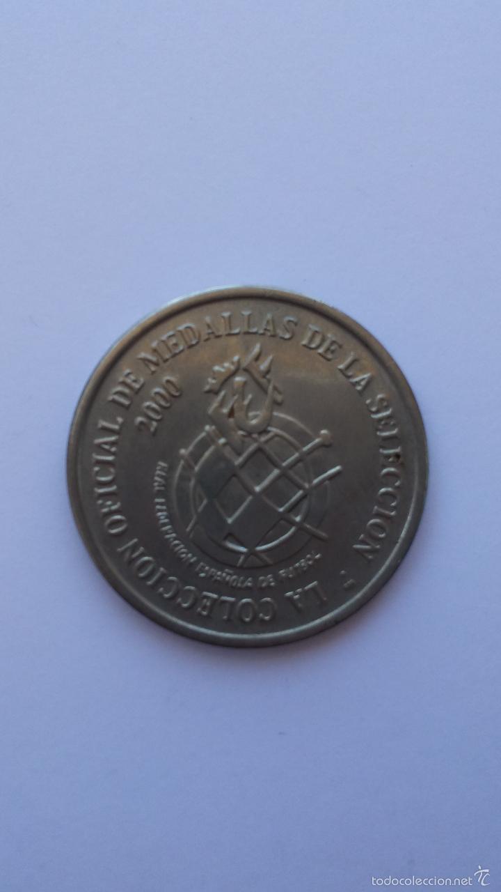 Trofeos y medallas: Medalla ,moneda de la seleccion, mendieta de 2,7 cms - Foto 2