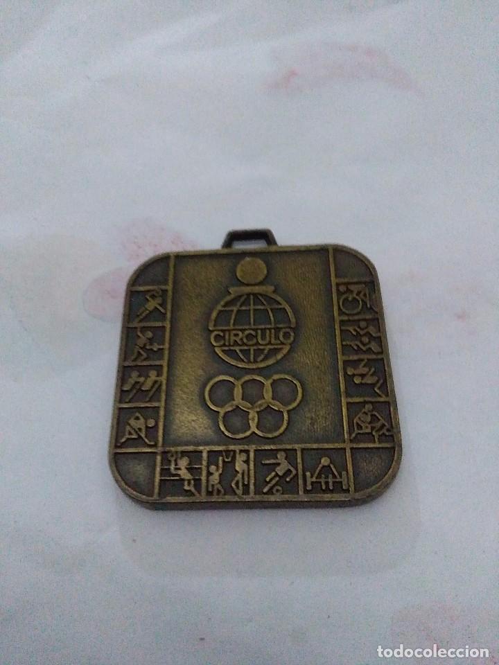 Trofeos y medallas: CAJA DE AHORRO CIRCULO CAT&Oacute;LICO. - Foto 1