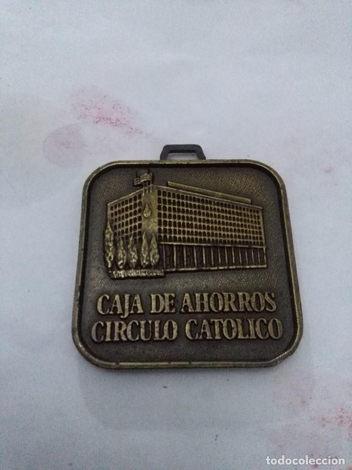Trofeos y medallas: CAJA DE AHORRO CIRCULO CAT&Oacute;LICO. - Foto 2