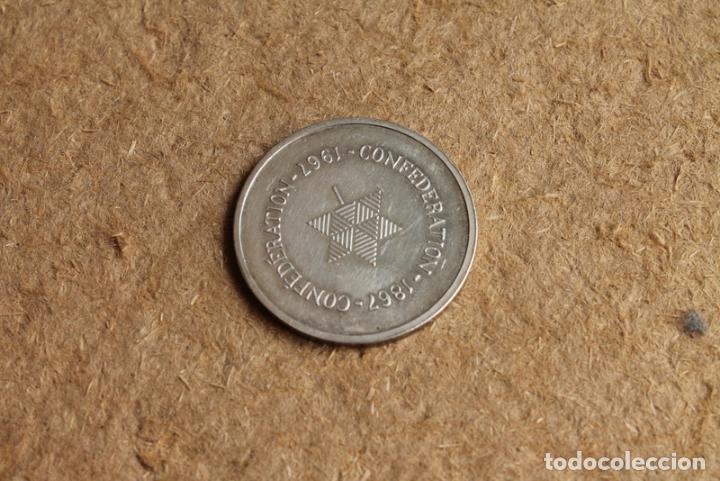 Trofeos y medallas: Medalla. Canad&aacute;. Confederation 1867-1967. - Foto 2