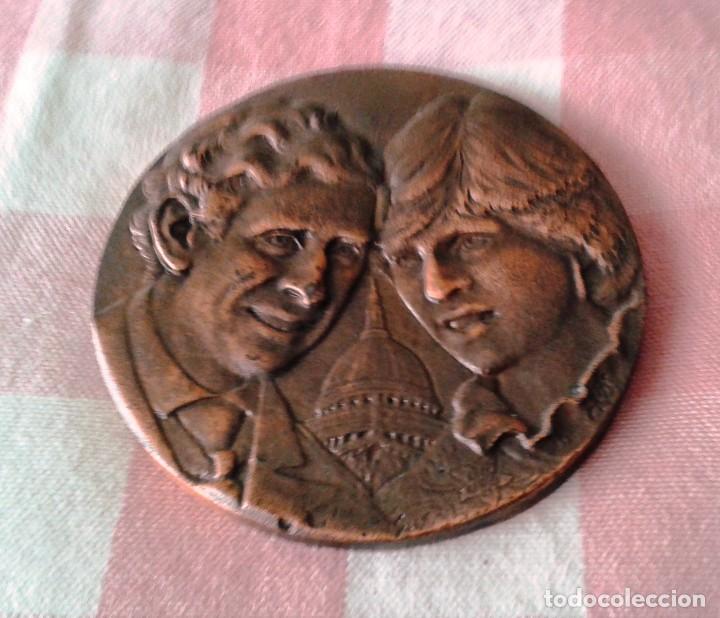 Trofeos y medallas: MEDALLA DE LOS PR&Iacute;NCIPES DE GALES. 1981 - Foto 1