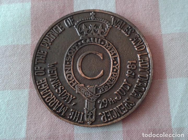 Trofeos y medallas: MEDALLA DE LOS PR&Iacute;NCIPES DE GALES. 1981 - Foto 2