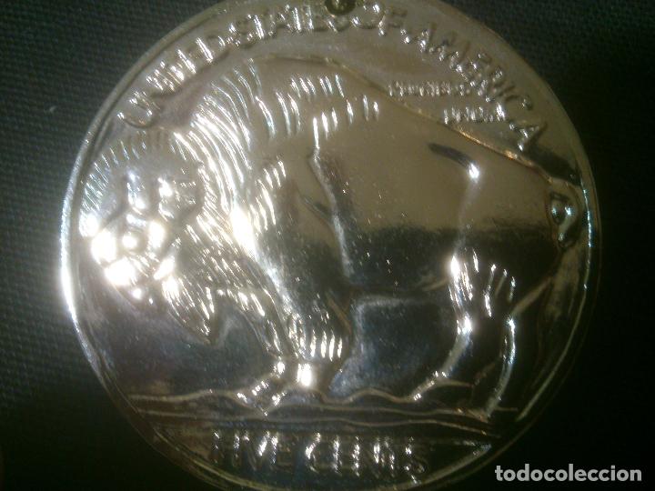 Trofeos y medallas: Indio y bufalo. EE.UU. 1935 liberty five cents. - Foto 4