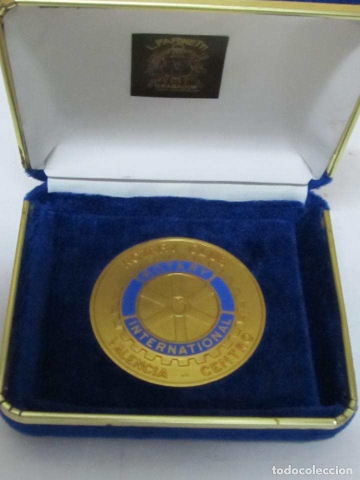 Trofeos y medallas: MEDALLA DEL ROTARY CLUB VALENCIA - Foto 1