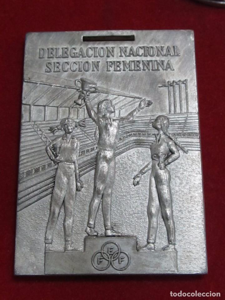 Trofeos y medallas: 3 MEDALLAS DEPORTIVAS - Foto 3