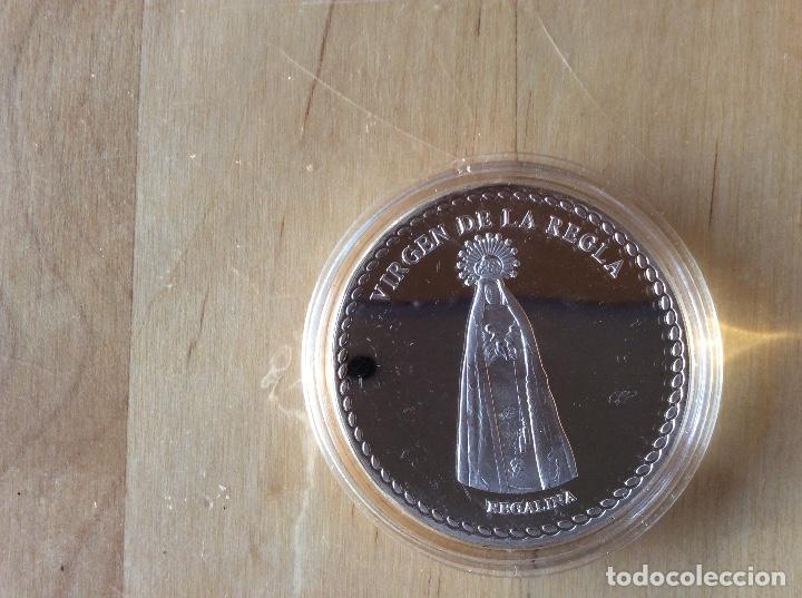 Trofeos y medallas: Virgen de la Regla moneda Cadavedo Vald&eacute;s - Foto 1
