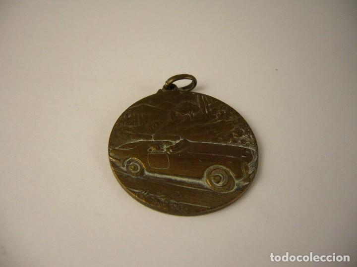 Trofeos y medallas: III trofeo dia del ahorro 1966 - Foto 1
