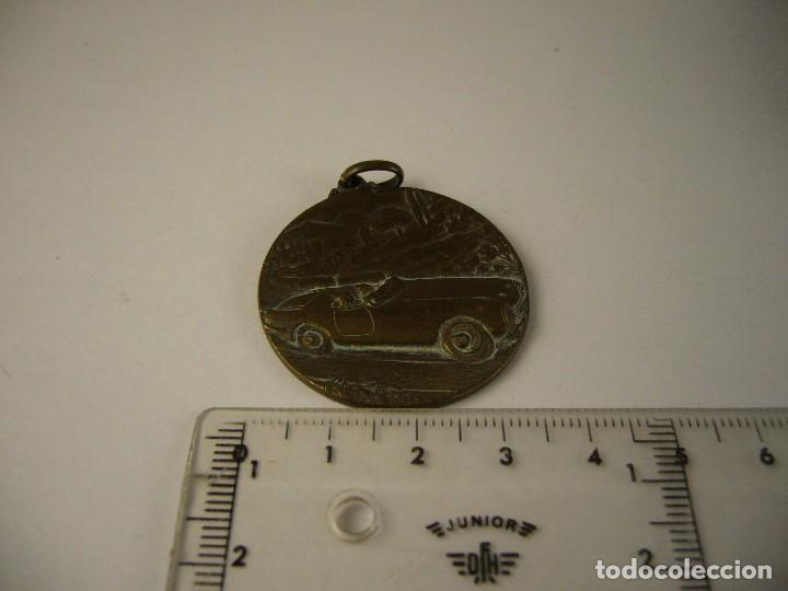 Trofeos y medallas: III trofeo dia del ahorro 1966 - Foto 3