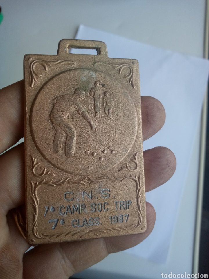 Trofeos y medallas: MEDALLA ,PETANCA?DEL 87 - Foto 1