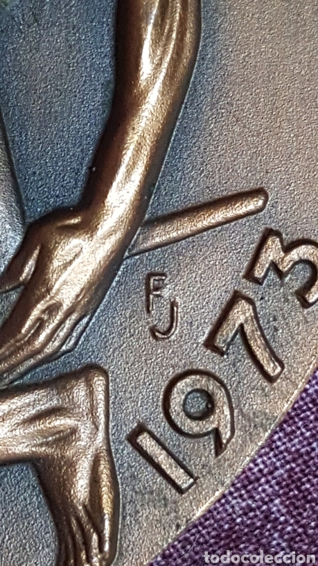 Trofeos y medallas: MEDALLA DEL CENTENARIO DE LA CONSAGRACI&Oacute;N DE LA BAS&Iacute;LICA DEL PILAR - Foto 5