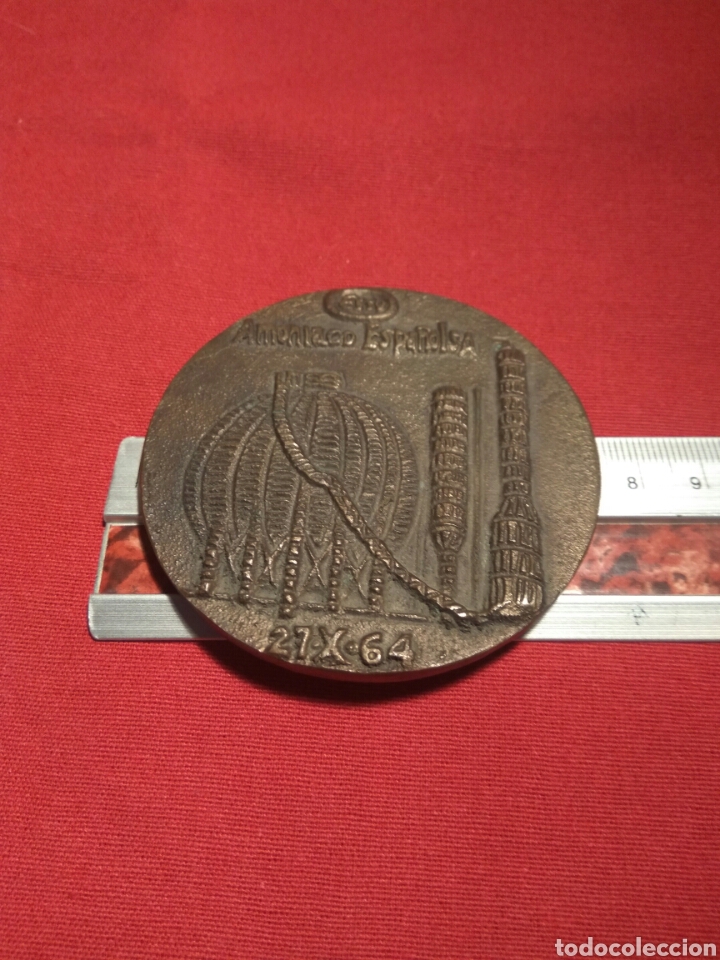 Trofeos y medallas: MEDALLA MALAGA 1964 - Foto 3