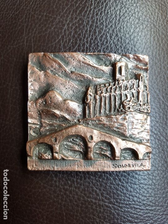 Trofeos y medallas: Medalla a la ciudad de Manresa 1979 - Foto 1
