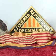 Trofeos y medallas: CONJUNTO DE INSIGNIAS DE ESQUERRA REPUBLICANA DE CATALUNYA. SIGLO XX.