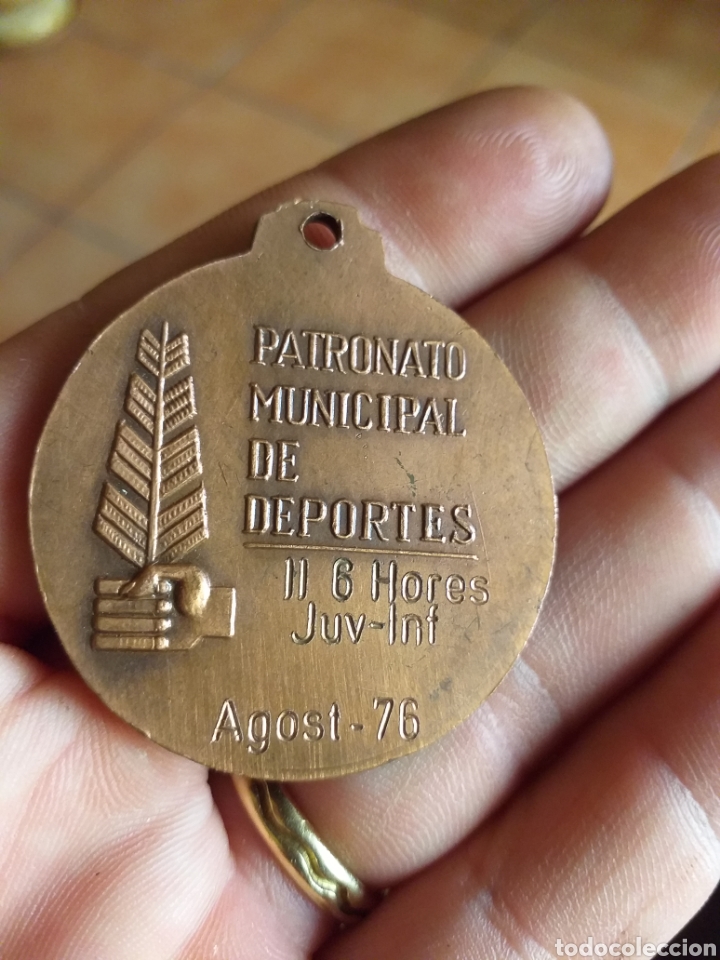 Trofeos y medallas: MEDALLA EXCELENTISIMO AYUNTAMIENTO MATARO - Foto 2