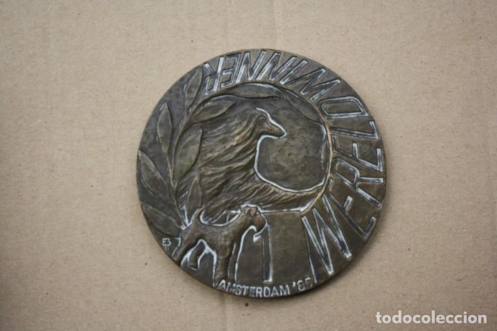 Trofeos y medallas: MEDALLA CONCURSO DE PERROS AMSTERDAM 1985 - Foto 1
