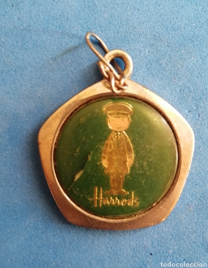 Trofeos y medallas: ALMACENES HARRODS. LONDRES. ENVIO INCLUIDO. - Foto 1