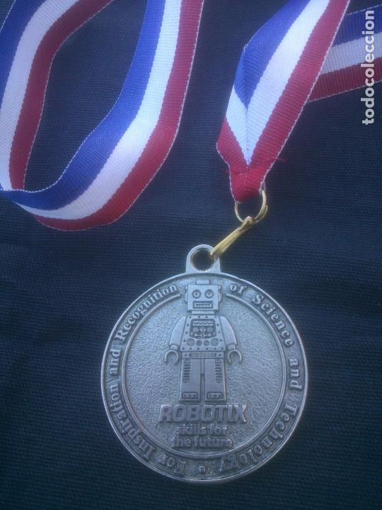 Trofeos y medallas: MEDALLA CONGRESO ROBOTIX - Foto 1