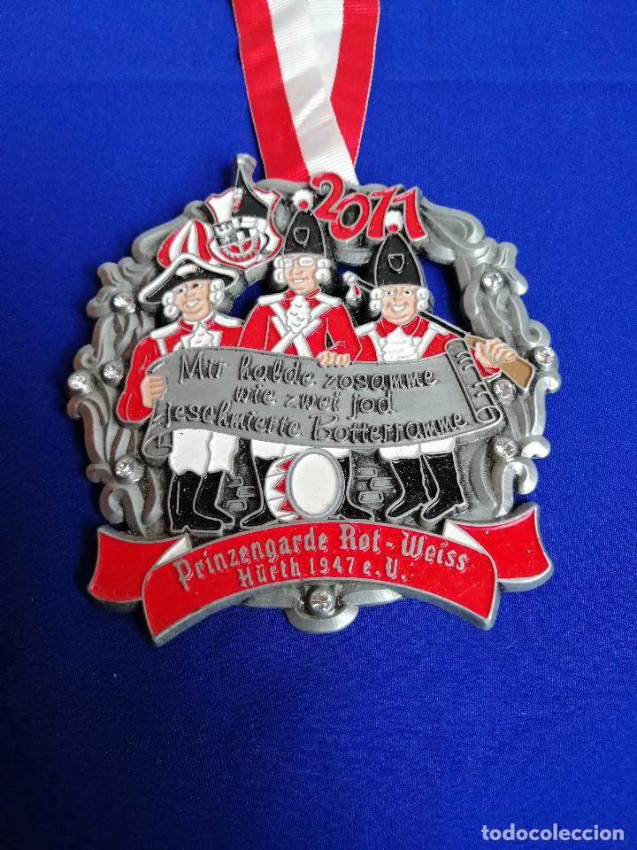 Trofeos y medallas: CARNAVAL ALEMAN( PRINZENGARDE ROT -WEISS) 2011 MEDALLA - Foto 3