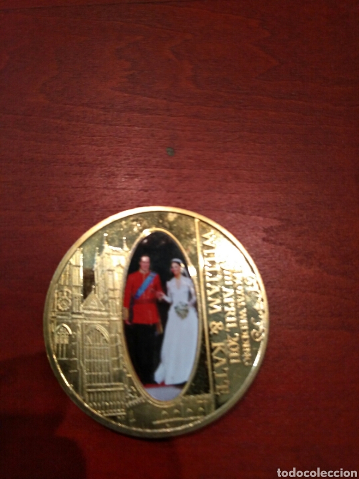 Trofeos y medallas: MEDALLA WILLIAM KATE BODA - Foto 1