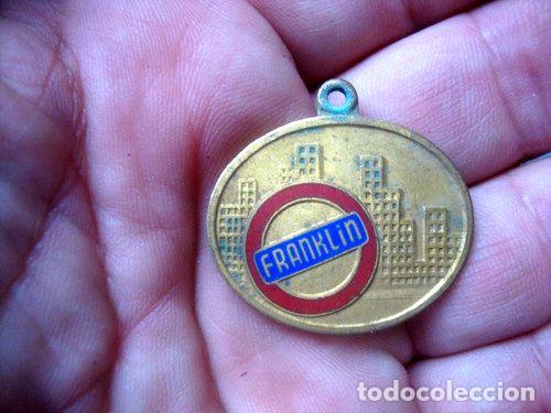Trofeos y medallas: antigua medalla franklin edificios bronce enlozada 31 x 3 - Foto 1