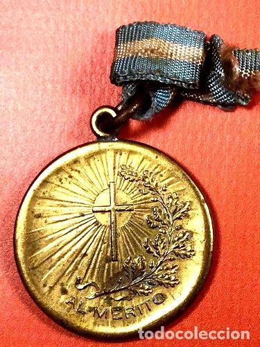 Trofeos y medallas: medalla al merito - Foto 1