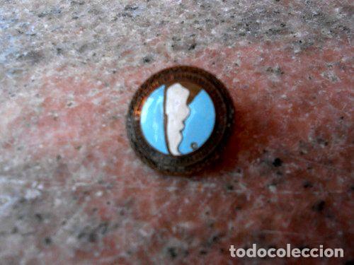 Trofeos y medallas: broche confederacion argentina de hoteles - Foto 1