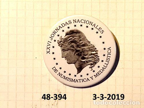 Trofeos y medallas: medalla pin jornadas numismatica y medallistica - Foto 1
