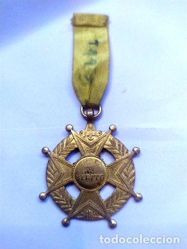 Trofeos y medallas: medalla al merito 1955 - Foto 1
