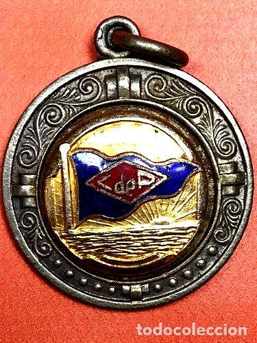 Trofeos y medallas: medalla c de p 642 - Foto 1