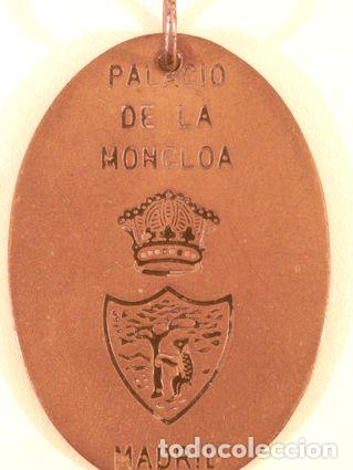 Trofeos y medallas: medalla bronce escudo palacio de la moncloa madrid - Foto 1