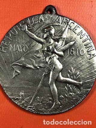 Trofeos y medallas: medalla centenario de la independencia argentina - Foto 1