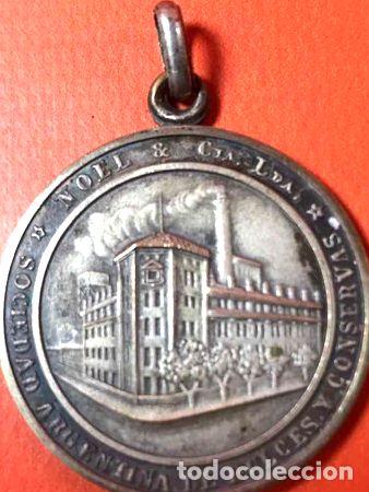 Trofeos y medallas: medalla centenario noel - Foto 1