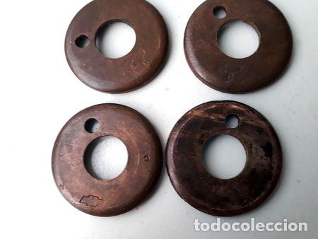 Trofeos y medallas: lote de 4 crapodinas selladas chevrolet - Foto 1