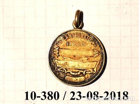 Trofeos y medallas: medalla instituto libre de segunda ensenanza con esmalte1932 - Foto 1