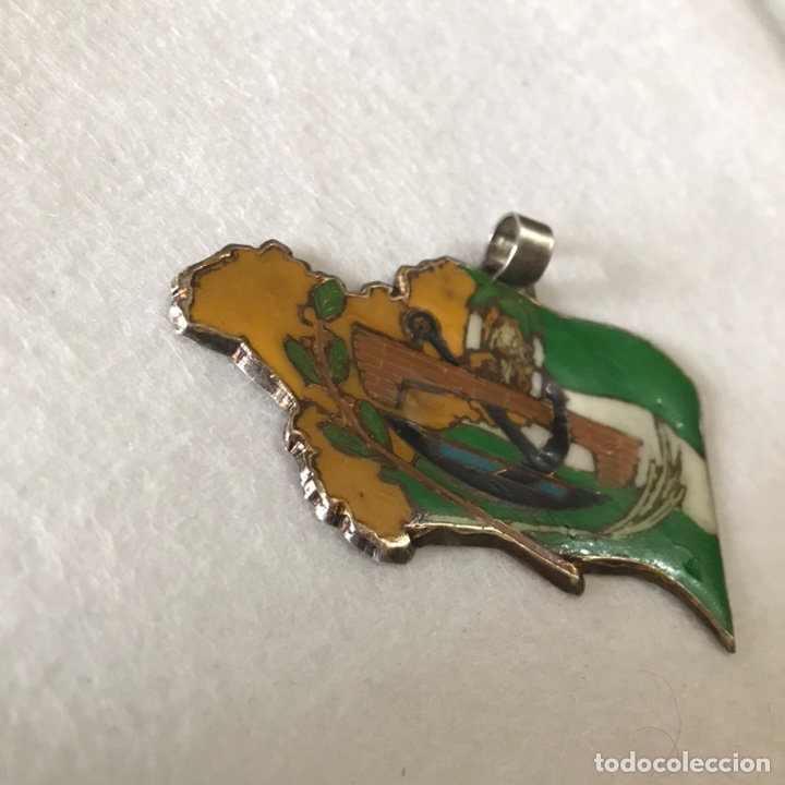Trofeos y medallas: MEDALLA ESMALTADA DE ANDALUC&Iacute;A A IDENTIFICAR - Foto 3