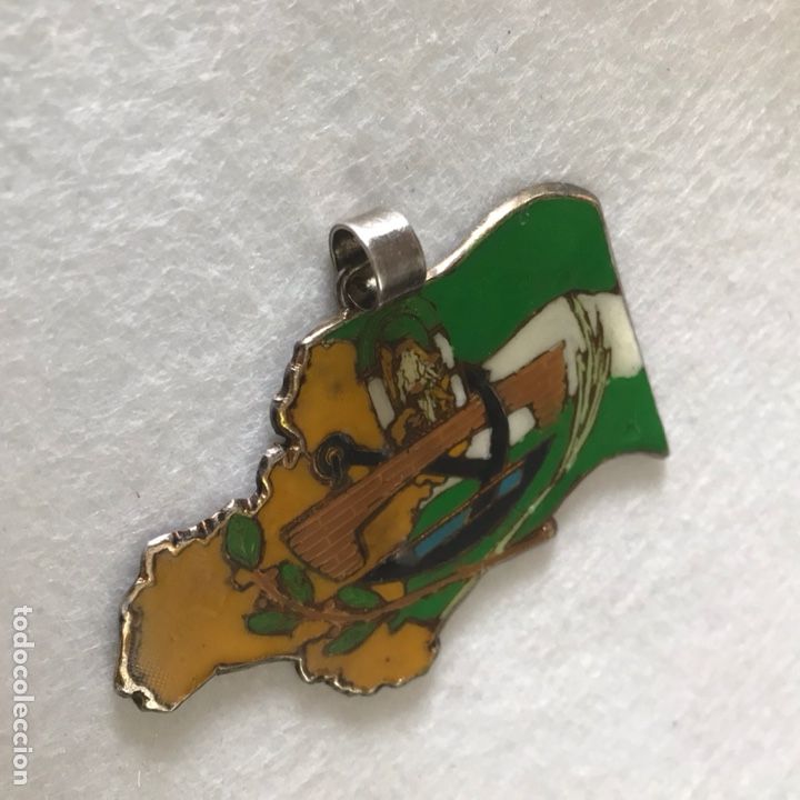 Trofeos y medallas: MEDALLA ESMALTADA DE ANDALUC&Iacute;A A IDENTIFICAR - Foto 4