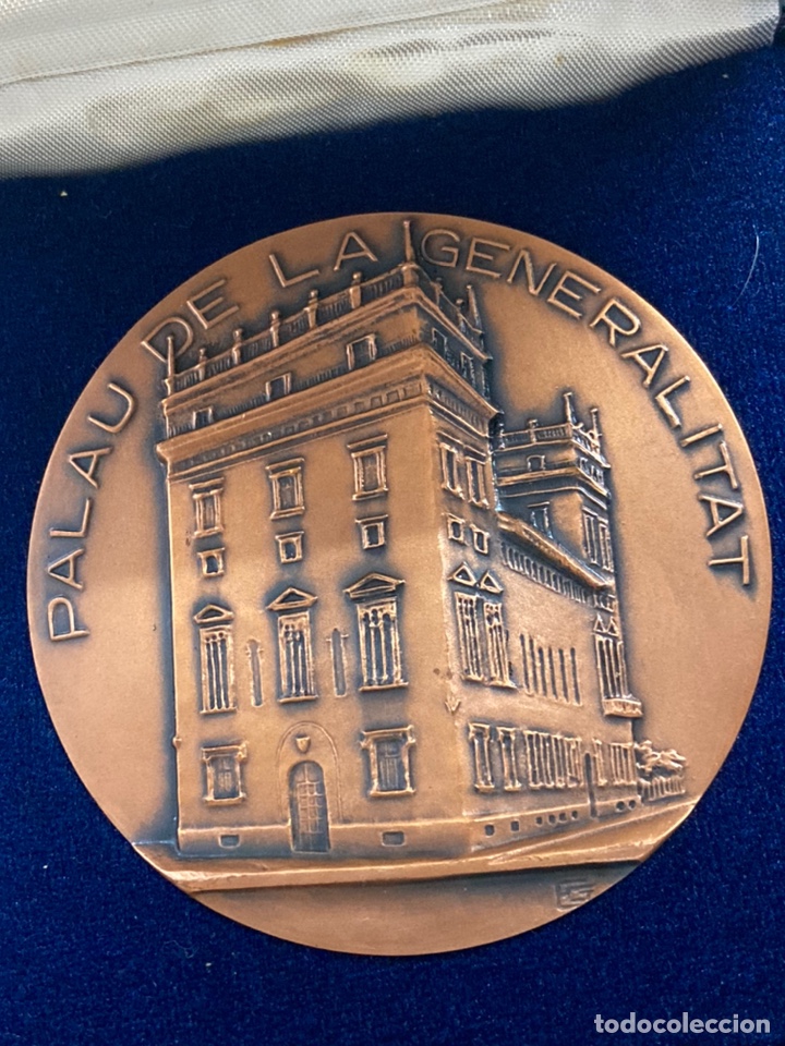 Trofeos y medallas: Medalla de bronce Palou de la Generalitat - Foto 2
