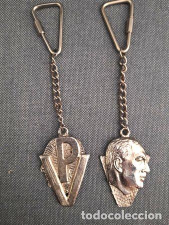 Trofeos y medallas: antiguo llavero gral peron - Foto 1