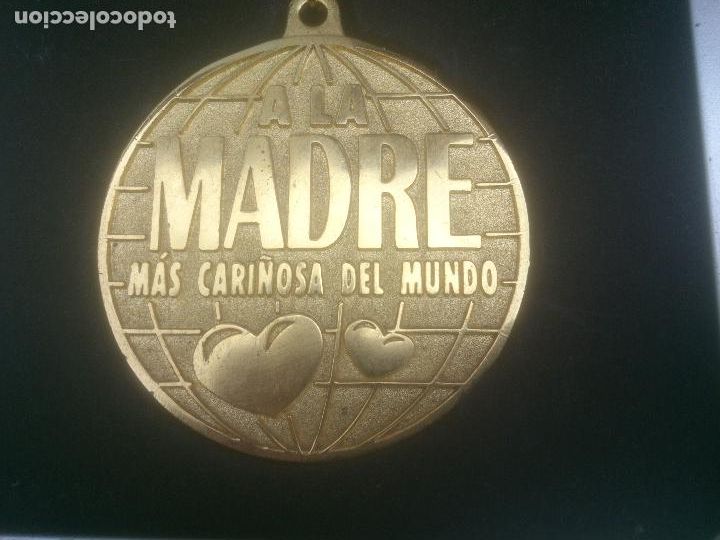 Trofeos y medallas: PREMIO A LA MEJOR MADRE - Foto 5