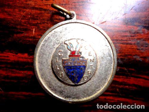 Trofeos y medallas: medalladel club centro cd 150 - Foto 1