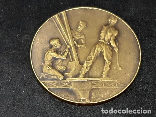 Trofeos y medallas: medalla torre eiffel 1899 1900 lote a 716 - Foto 1