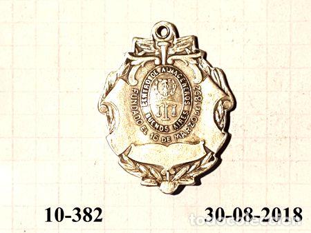 Trofeos y medallas: medalla centro de almaceneros edificio social 1912 12gr 35mm - Foto 1