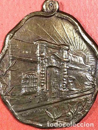 Trofeos y medallas: medalla casa de tucuman grab gottuzzo centenario - Foto 1