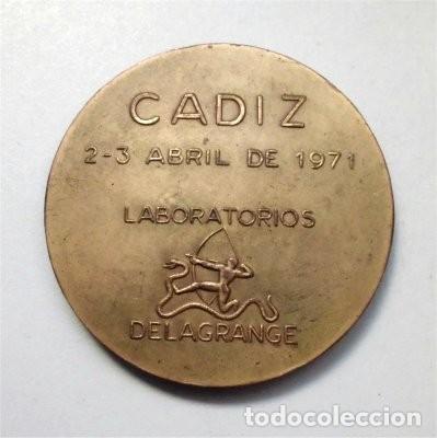 Trofeos y medallas: II Reunión de la Sociedad Andaluza de Patología Digestiva. Cádiz 1971. Laboratorios Delagrange - Foto 2 - 299571653